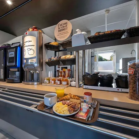 Hotel Royan La Palmyre 2*